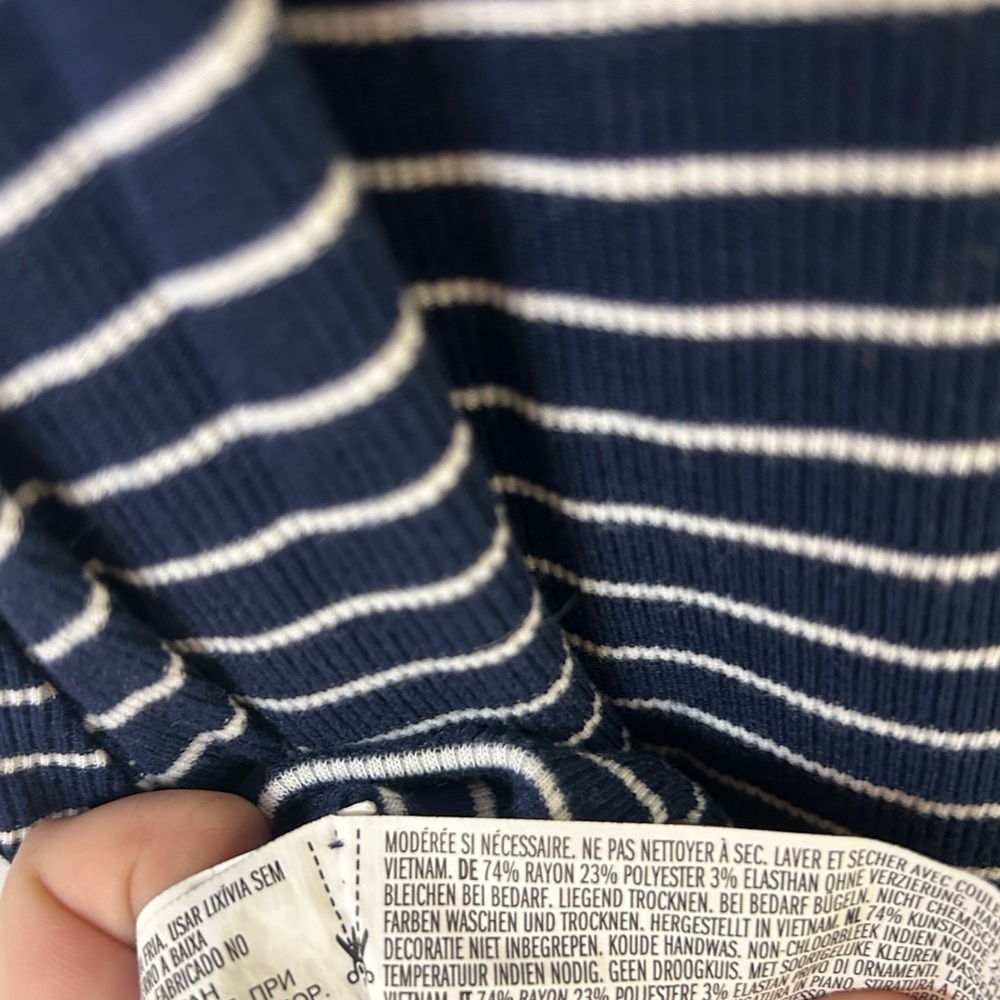 Forever 21 Blue and White Striped Sleeveless Flowy Dress - Picture 5 of 5